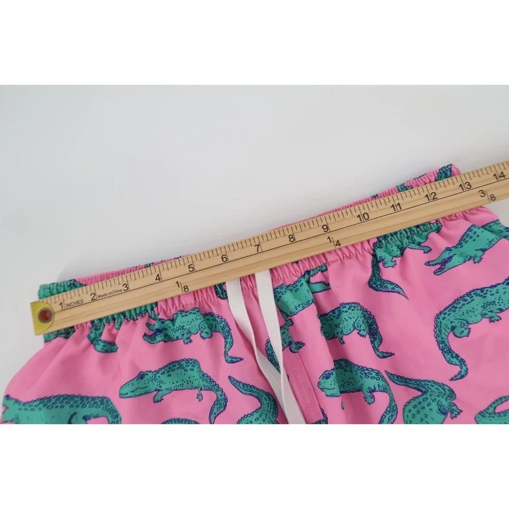 Chubbies The Glades Swim Trunks Mens Medium Pink Alligator Print 5.5